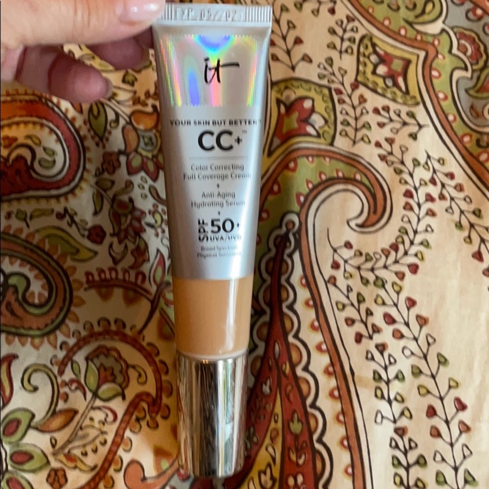 IT CC+ color correcting full coverage medium